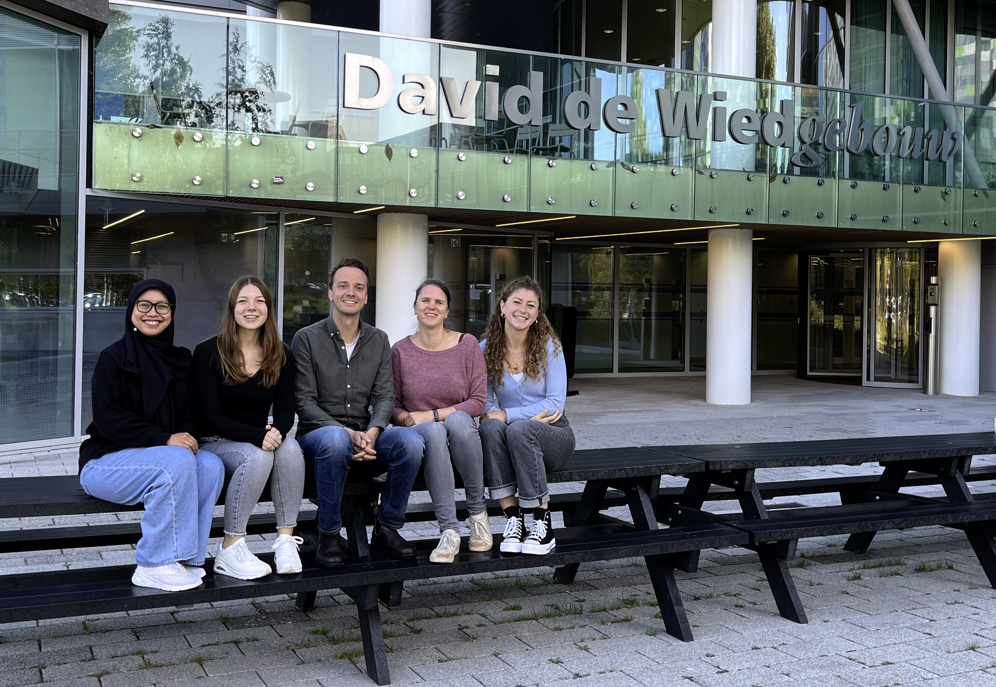Perdijk Lab Team Photo May 2026